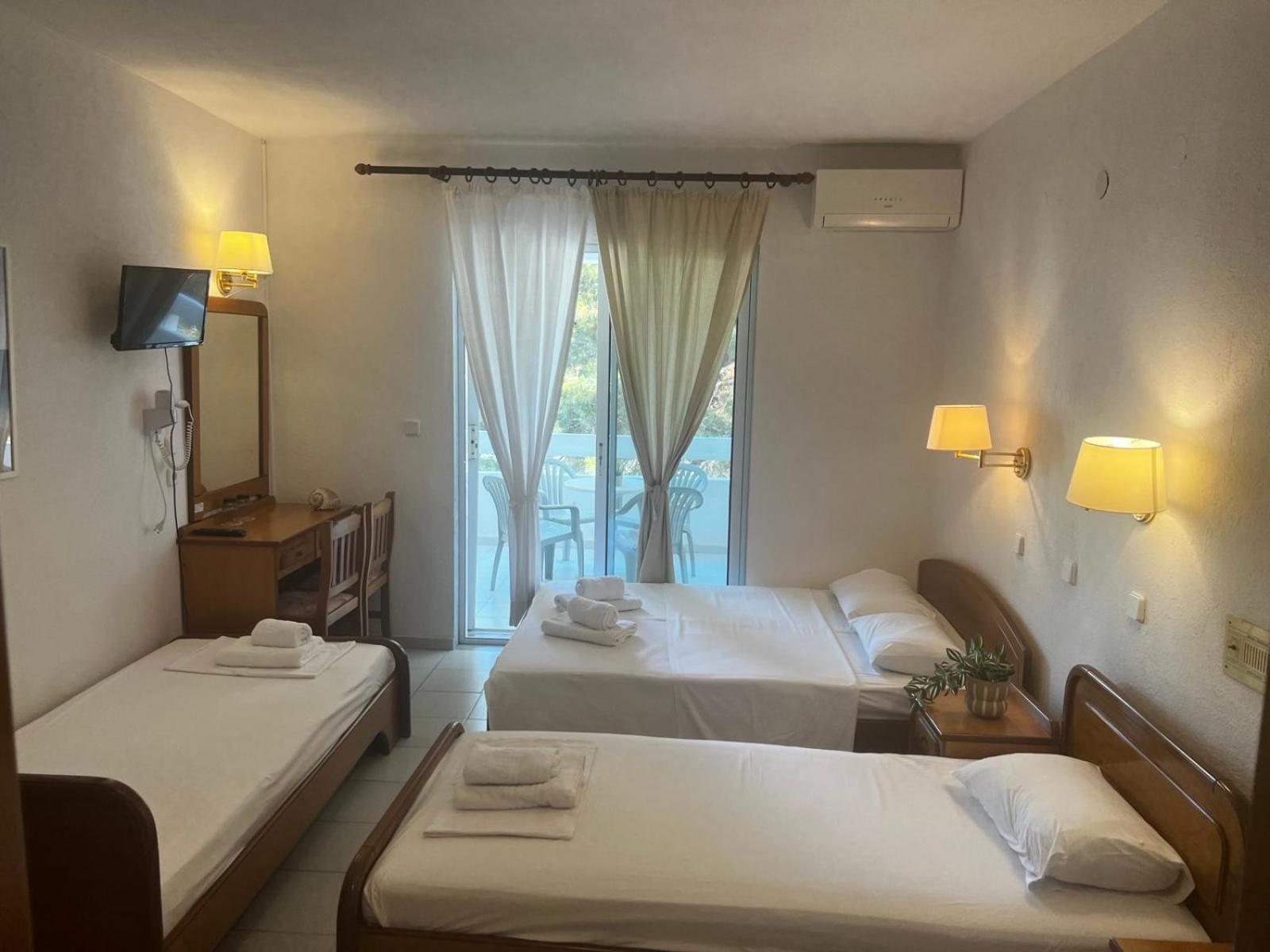 Hotel Proteas Órmos Prínou Oda fotoğraf